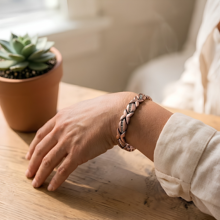 Valcor Gladiolus Big Copper Bracelet