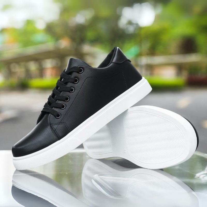Enzo Ledertrainer