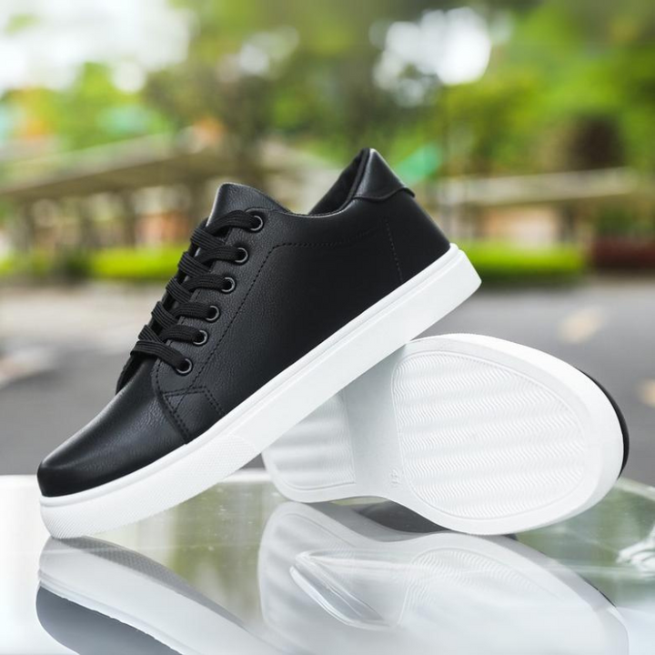 Enzo Ledertrainer