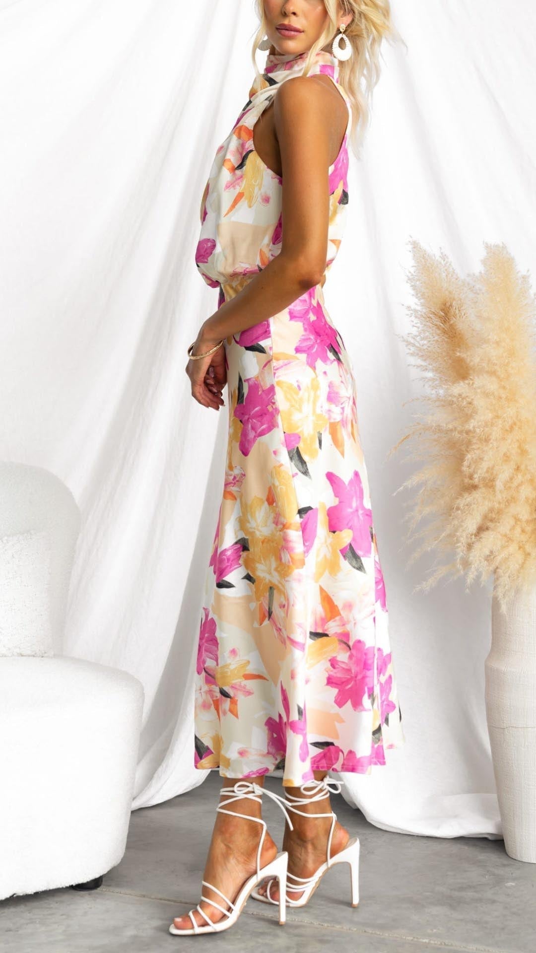 Minirva – Robe midi à col montant et motifs floraux