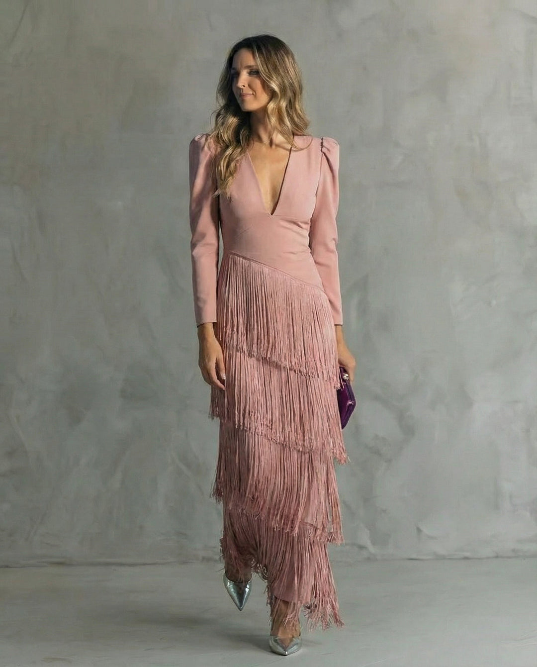Clara | Robe élégante à manches frangées