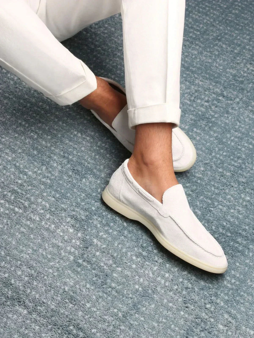 Mocassin classique en suède blanc perlé